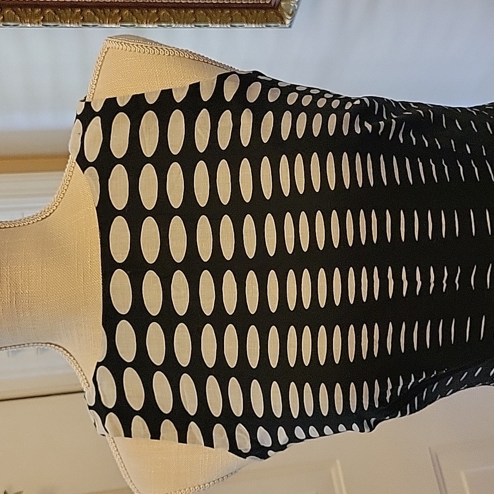 Talbots Petites Black White dot geometric sleeveless dress Pleated skirt 2P EUC - Picture 3 of 7